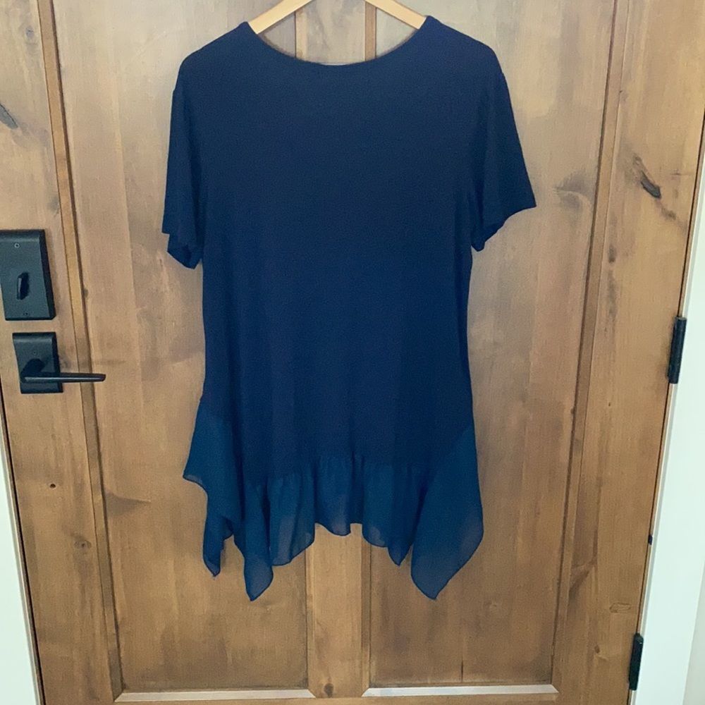 KIM & CAMI Navy Blue Top - Picture 3 of 10